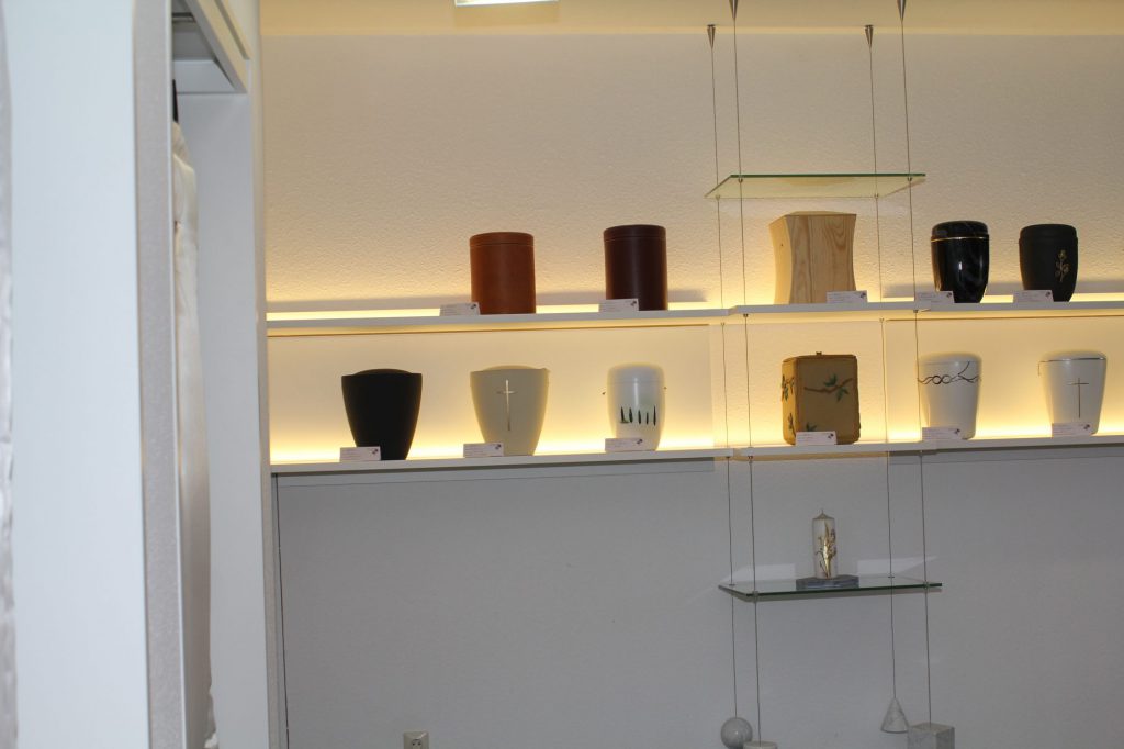 Sondermöbel - Schreinerei Wohlschiess